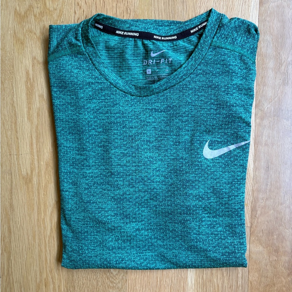 NIKE Running Dri-Fit Green T-shirt size small